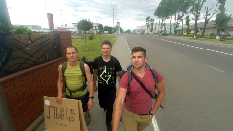 Po Ukrainie Wiktor Stumnik podróżował z przyjaciółmi podróżował autostopem. Fot. nadesłane