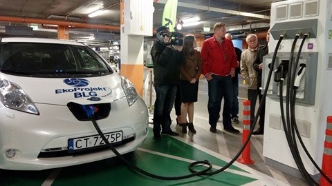 Stacja ładowania samochodów elektrycznych w Toruniu