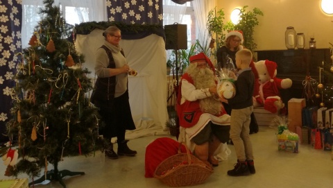 Święty Mikołaj odwiedził dzieci z bydgoskich placówek wychowawczych