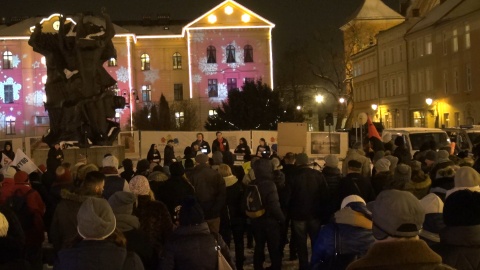 Kobiety protestowały na Starym Rynku w Bydgoszczy [wideo]