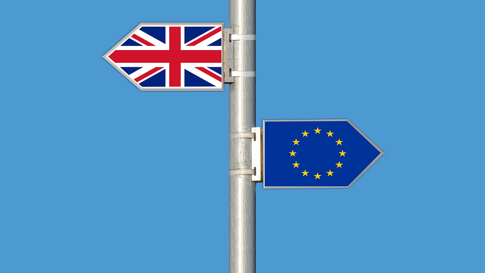 Jeśli do grudnia nie zostaną uzgodnione ostateczne warunki wyjścia Wielkiej Brytanii z Unii Europejskiej, firmy "nacisną przycisk uruchamiający plany awaryjne - ostrzega Carolyn Fairbairn, dyrektor generalna Konfederacji Przemysłu Brytyjskiego (CBI). Fot. Pixabay.com