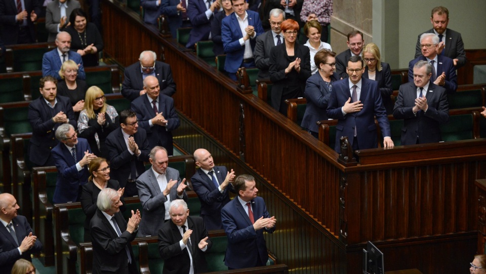 Za wnioskiem głosowało 231 posłów, przeciw było 181; 2 wstrzymało się od głosu. Fot. PAP/Jakub Kamiński