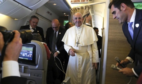 Papież wyruszył w historyczną podróż do Zjednoczonych Emiratów Arabskich