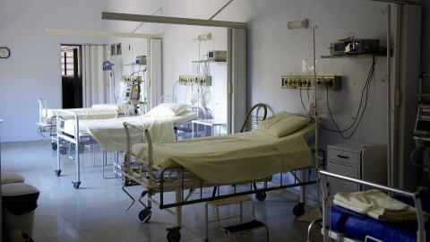 Spadnie liczba łóżek szpitalnych Wiceminister zdrowia chce postawić na opiekę przedszpitalną